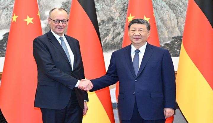 习近平会见德国总理默茨